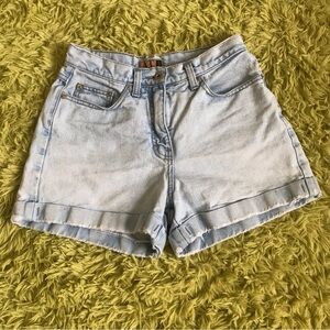 90s vintage AT denim high waisted shorts 25 26